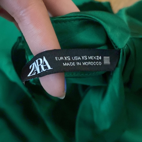 Zara Women’s Green Cowl Neck Blouse Size XS - Picture 5 of 7